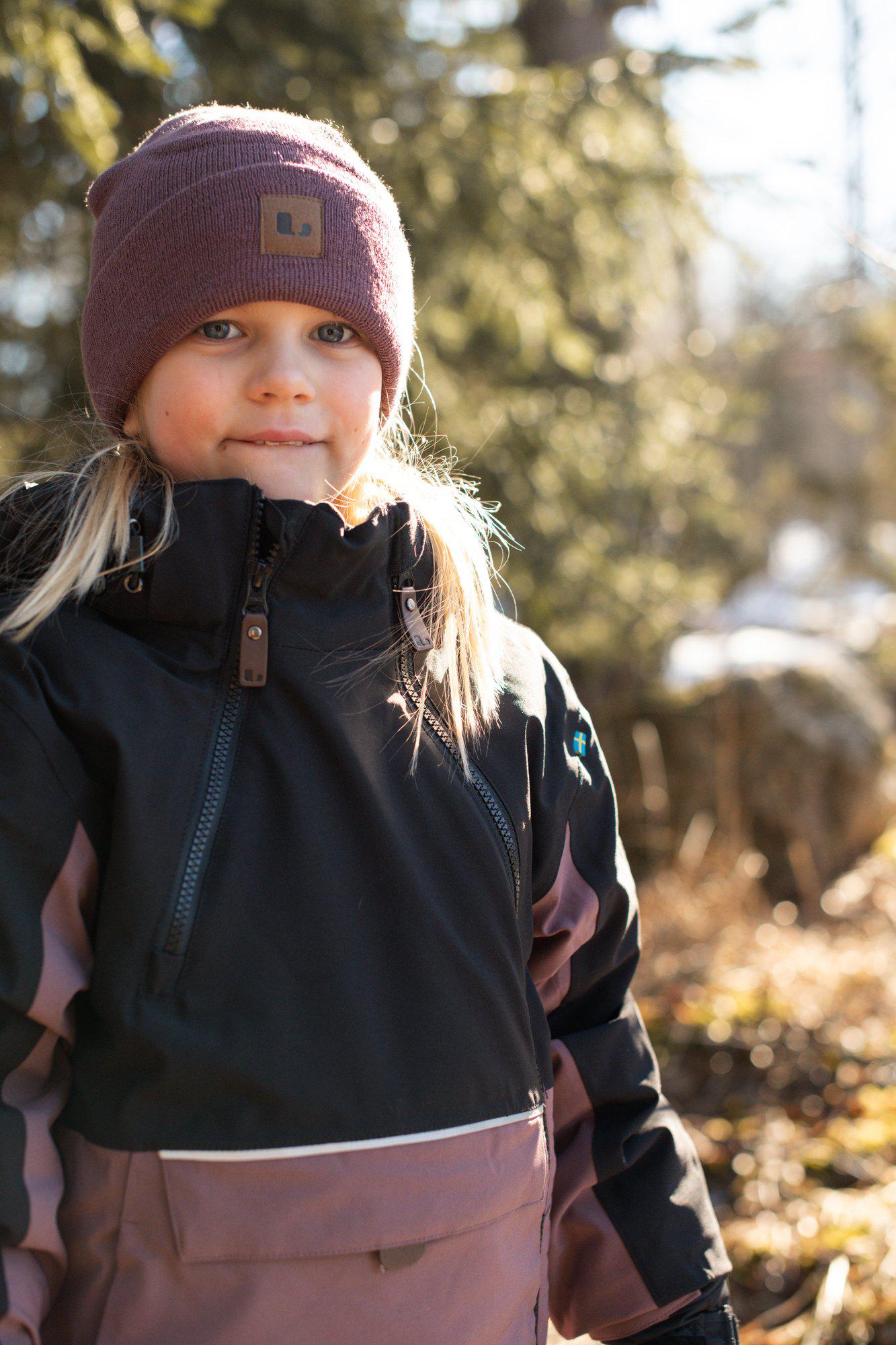 Anorak Jacket Waterproof and functional winter jacket for kids from Lindberg Sweden